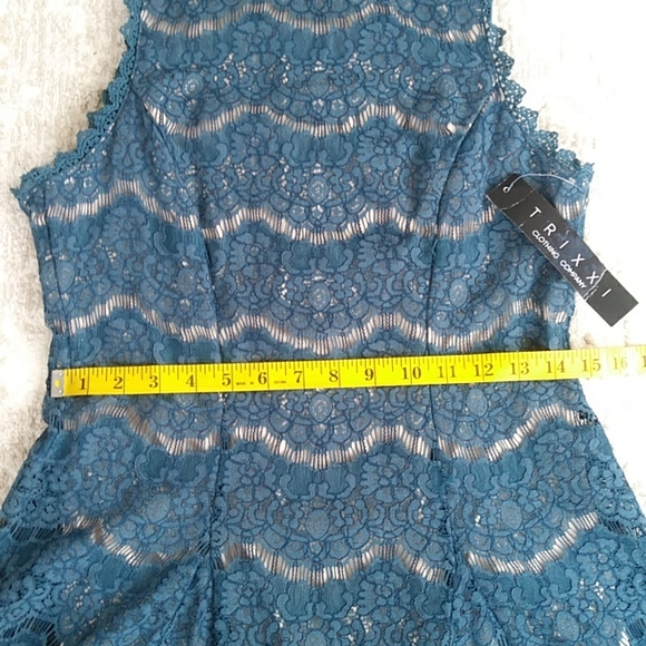 NWT Trixxi Lace Crochet High Neckline Floral Tulle Dress J 9 Blue / Green Cream - Picture 16 of 16
